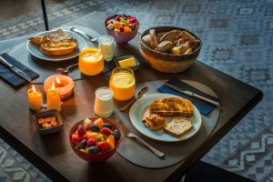 Petit déjeuner complet sucré - Chambres d'hôtes le Secret Ile de Ré